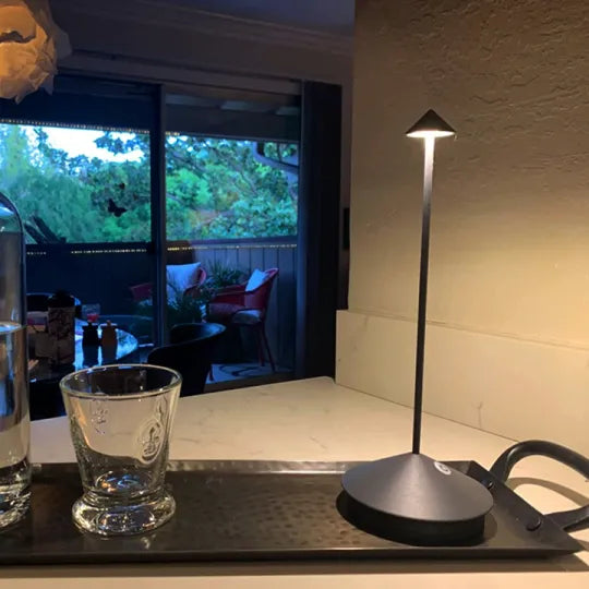 Lampe LED Sans Fil Rechargeable – Étanche & Dimmable