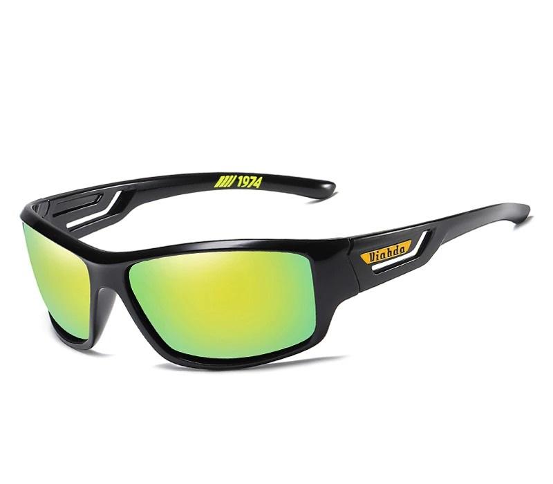 Lunettes de soleil polarisées Marine Vision | Les verres polarisés et antireflets offrent une vision confortable et une grande luminosité dans des conditions ensoleillées et réfléchissantes.