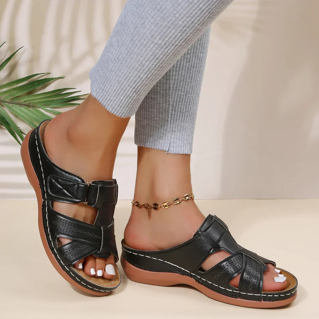 Toby Sandales Comfort Step