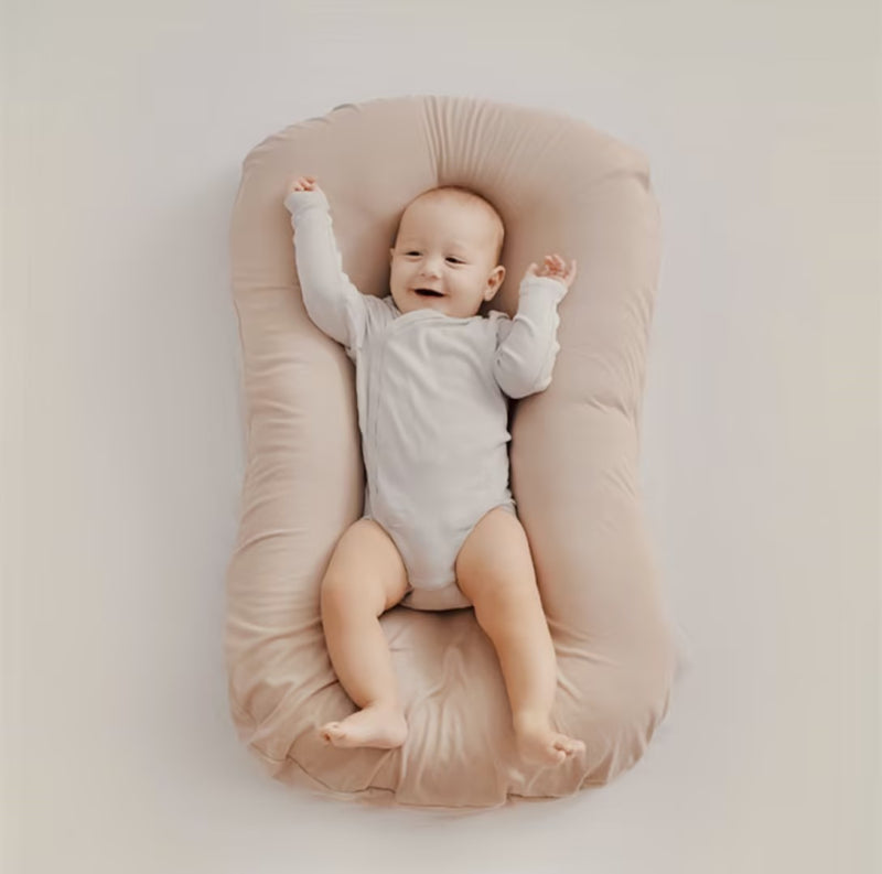 Coussin Orthopédique Polyvalent pour Bébé – Soutien Doux & Respirant