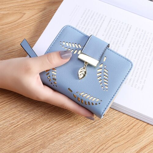 Portefeuille en cuir à feuilles dorées